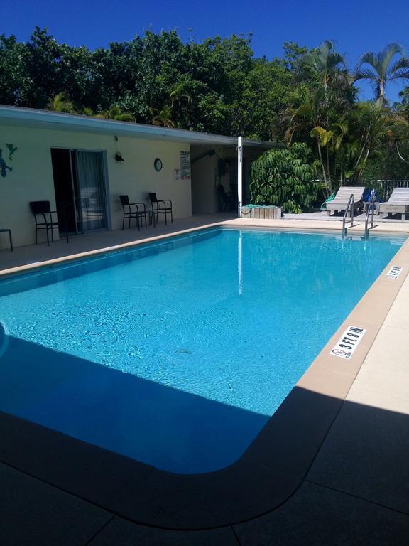 Sunshine Island Inn - Adults Only サニベル エクステリア 写真